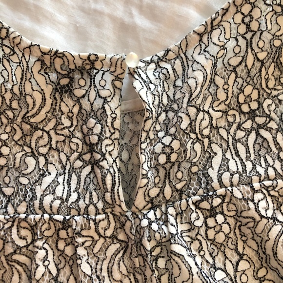 lily rose top in black & white - Picture 6 of 6